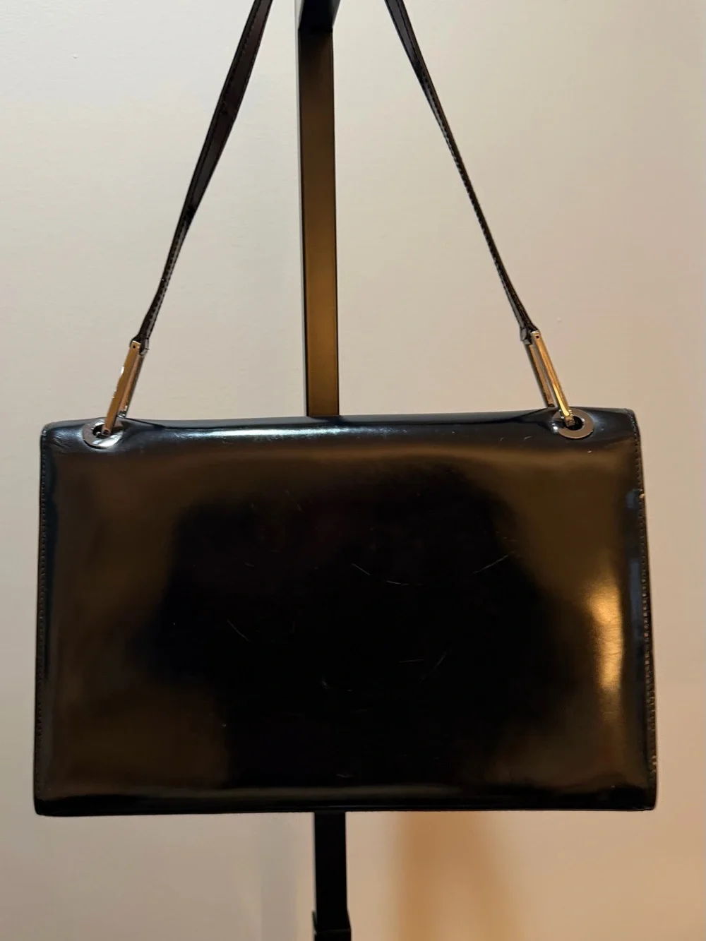 Vintage GUCCI Interlocking G Patent Leather Shoulder Bag
